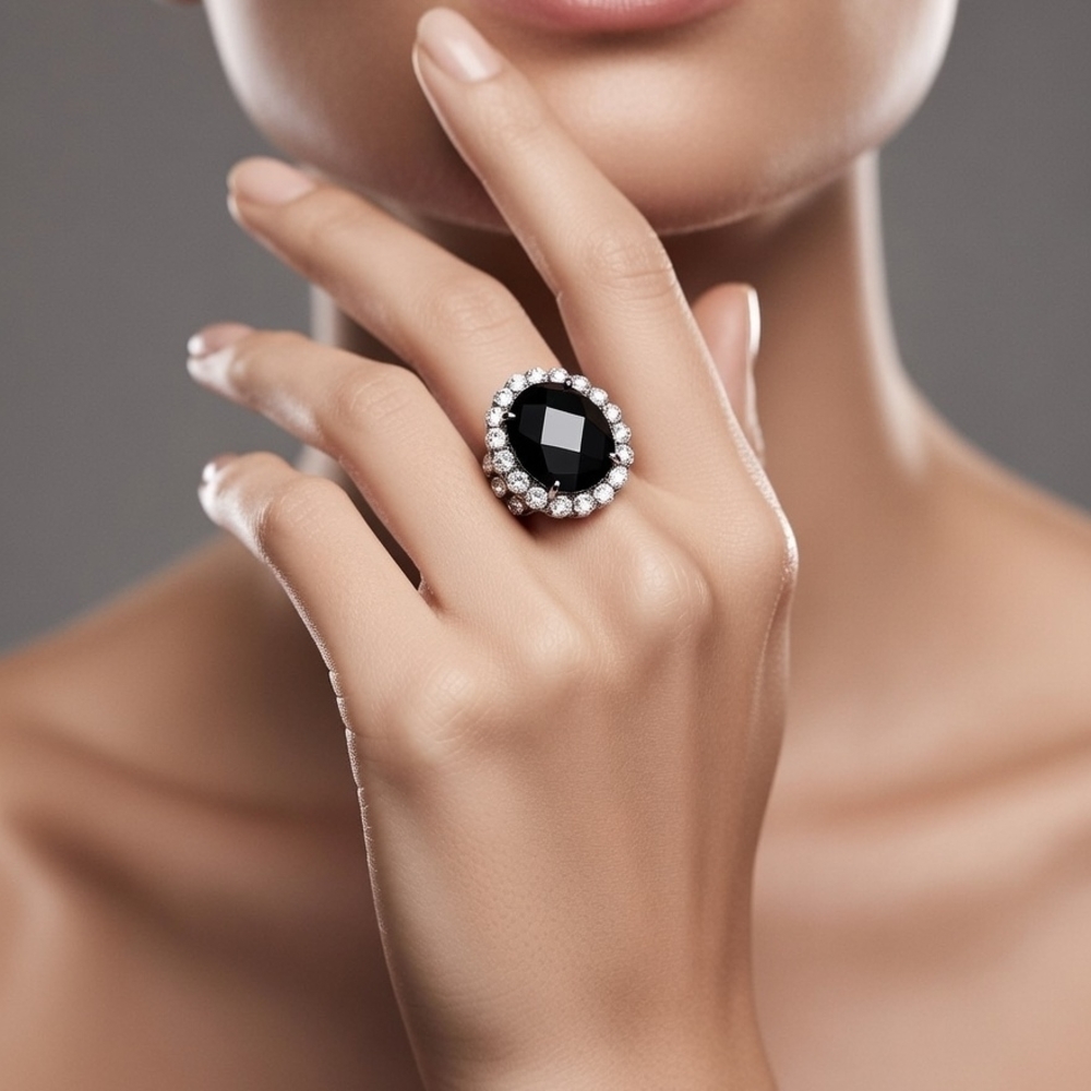 Elegant Black and Silver Women's Ring